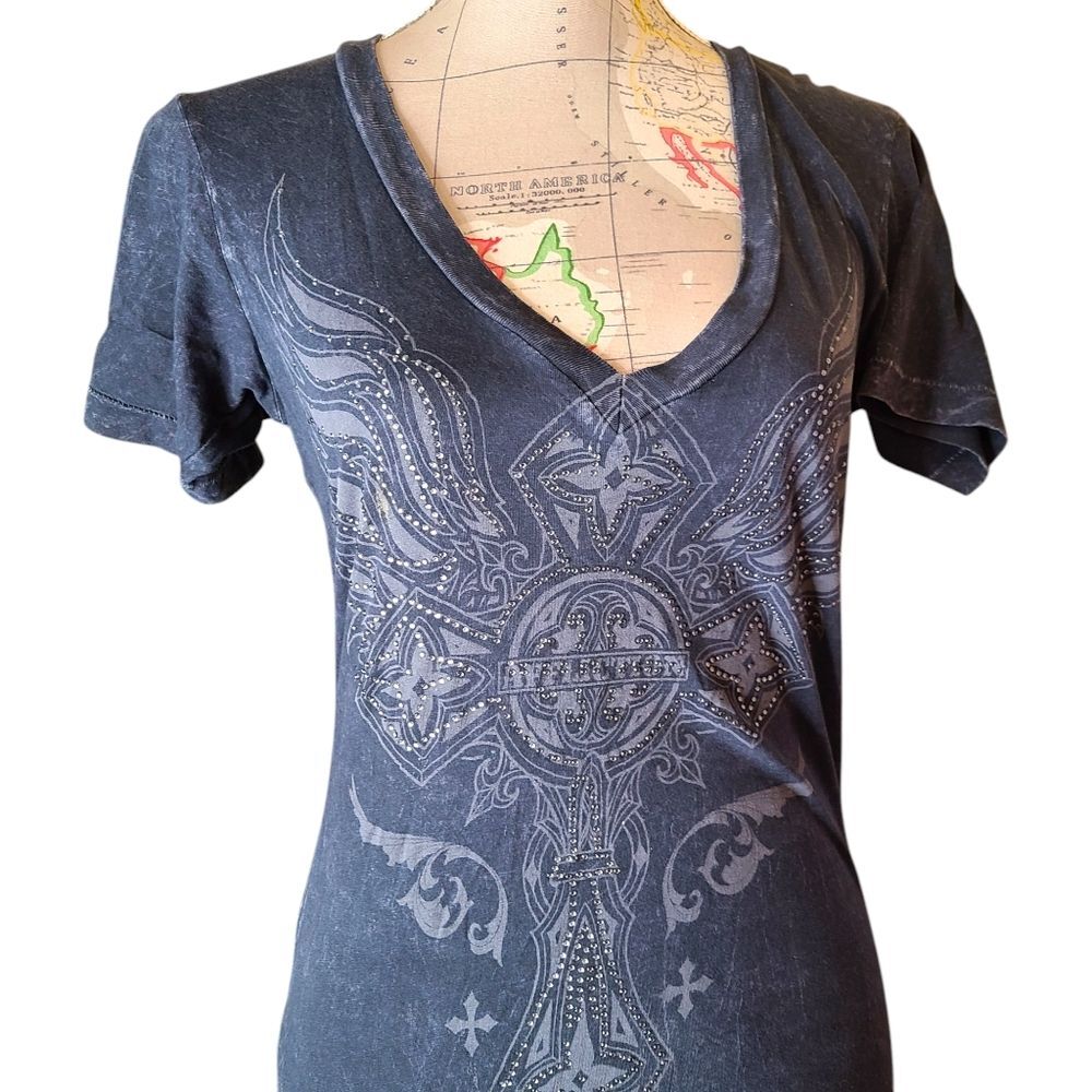 AFFLICTION Vintage Y2K Live Fast Size Small Faded Black Studded Cross T-Shirt